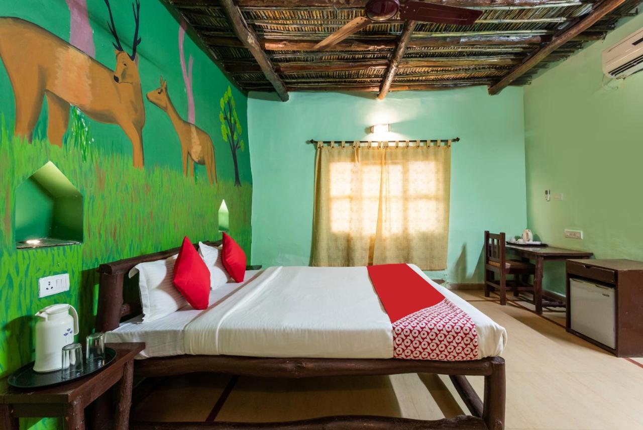 Kanha Village Eco Resort Eksteriør billede