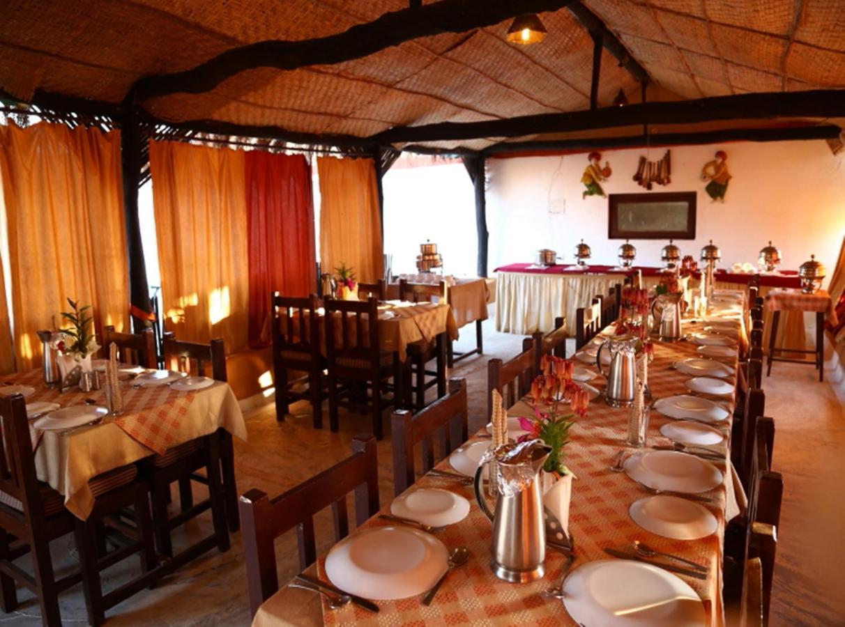 Kanha Village Eco Resort Eksteriør billede