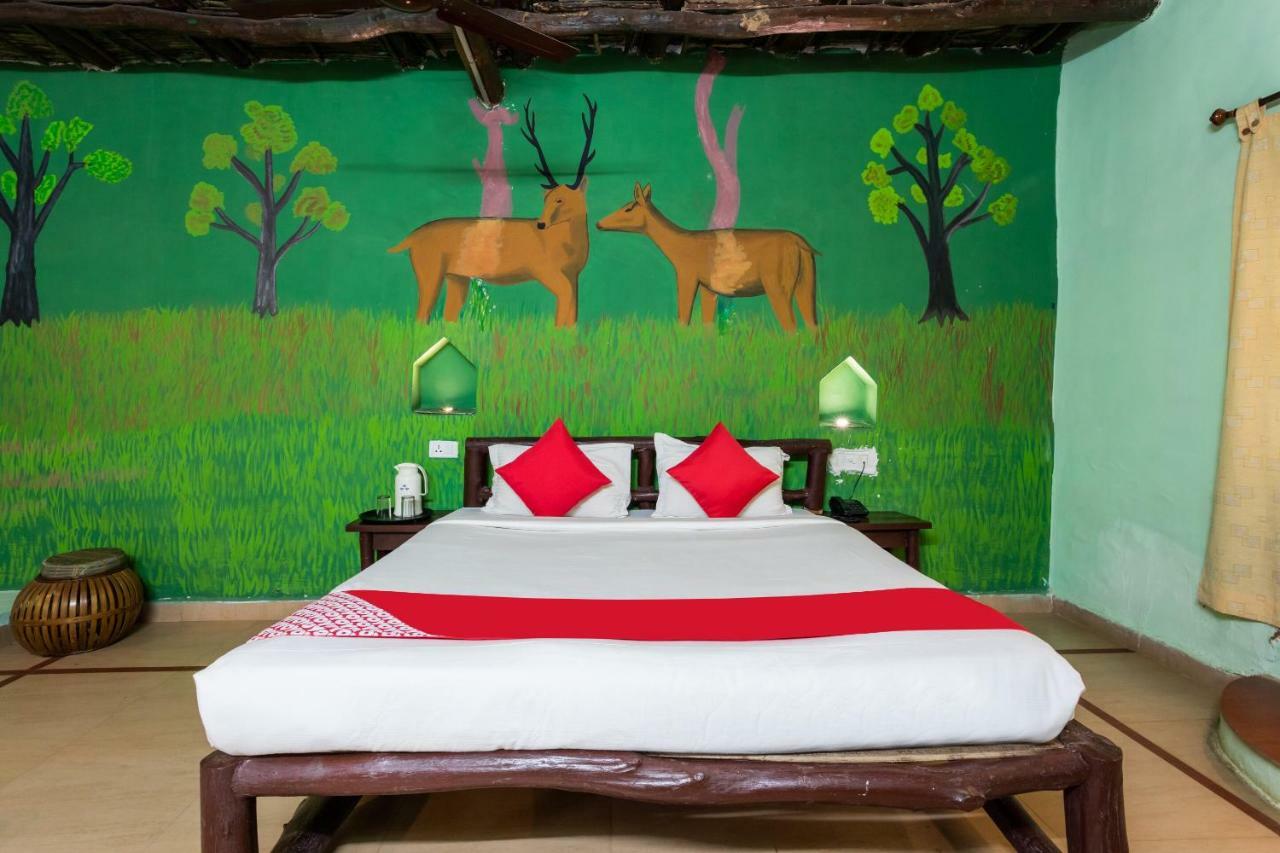 Kanha Village Eco Resort Eksteriør billede