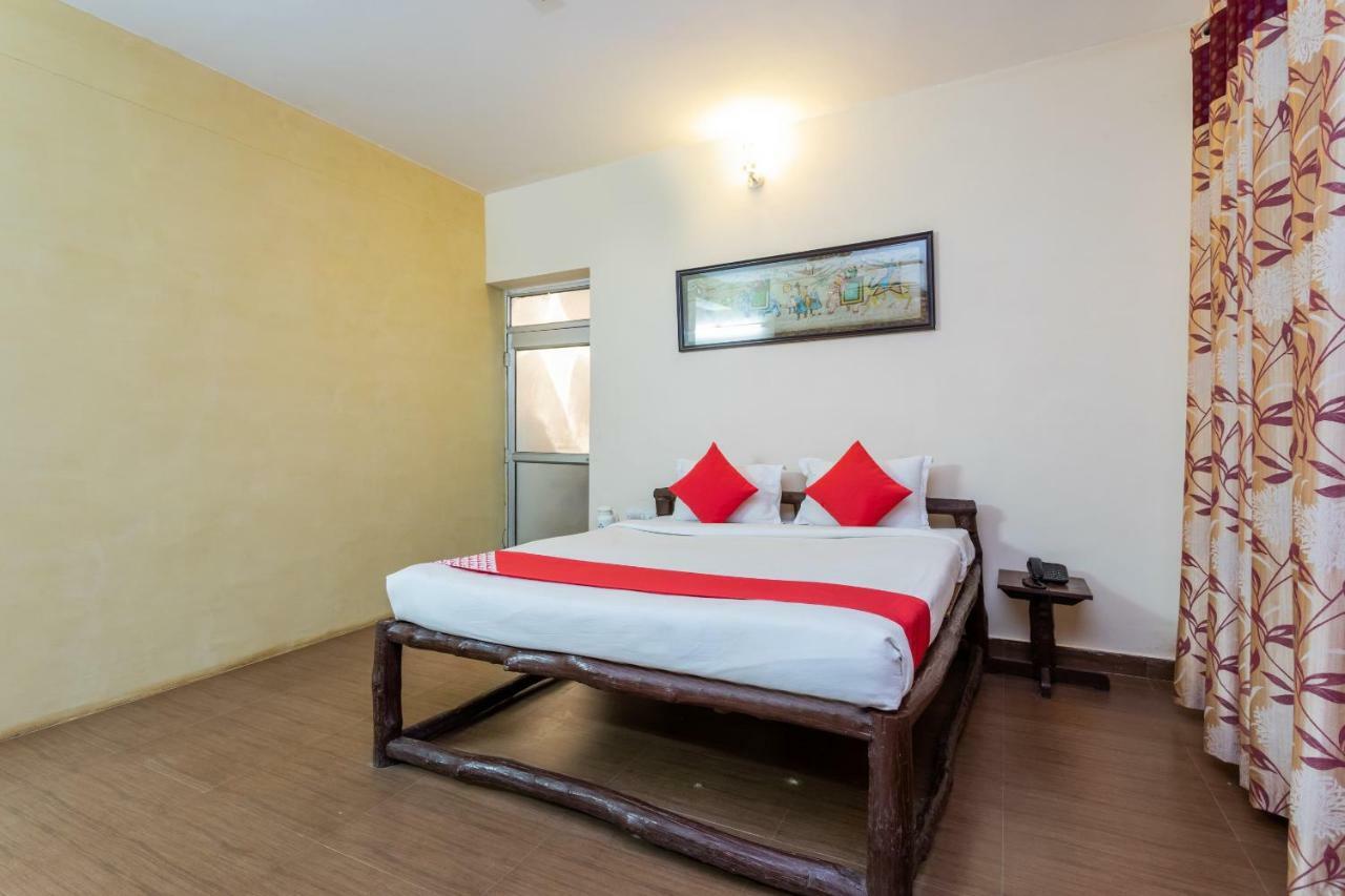 Kanha Village Eco Resort Eksteriør billede