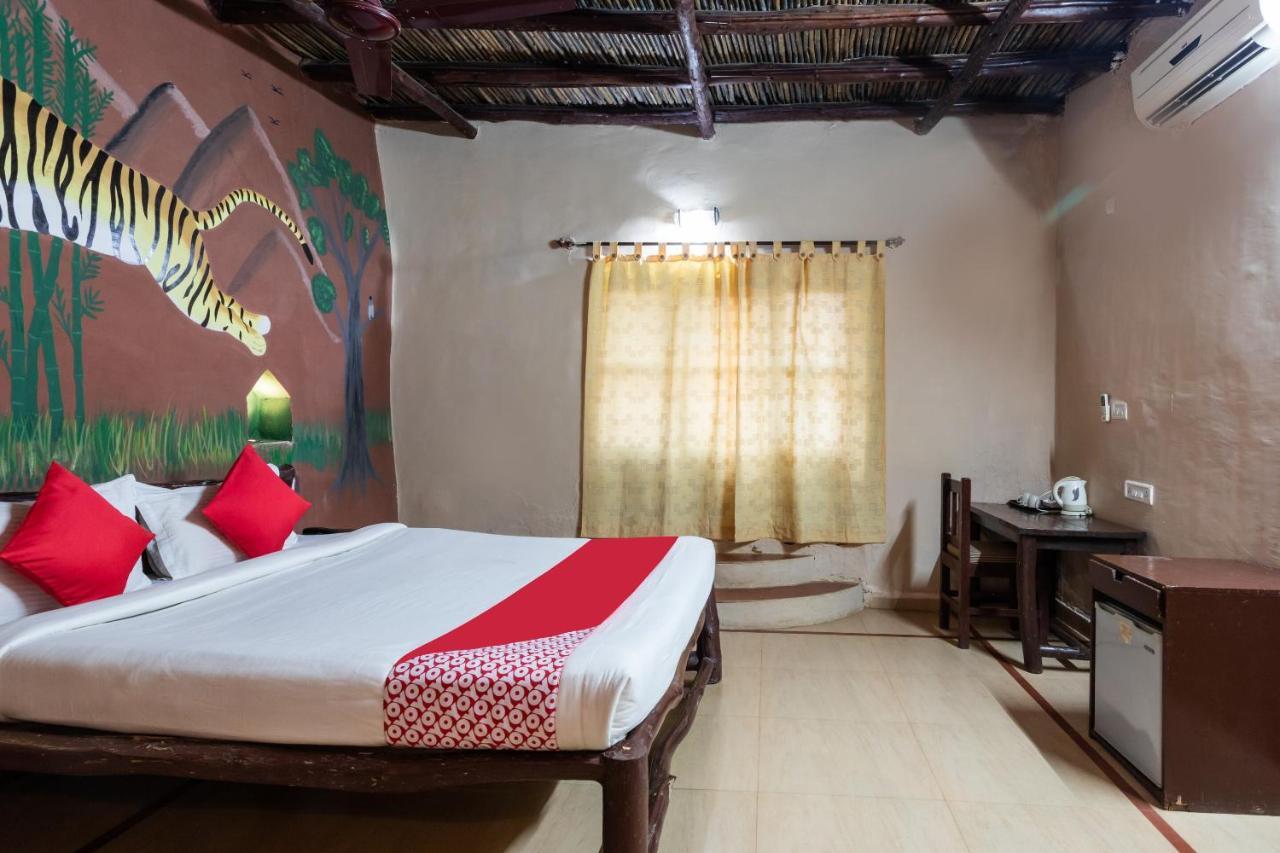 Kanha Village Eco Resort Eksteriør billede